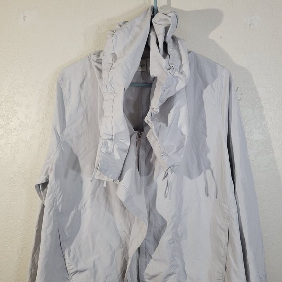 chicos zenergy jacket size 2P light weight light gray pocket hooded zip up - Picture 4 of 9